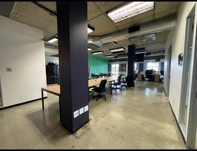 240M² OFFICE TO LET IN BRYANSTON